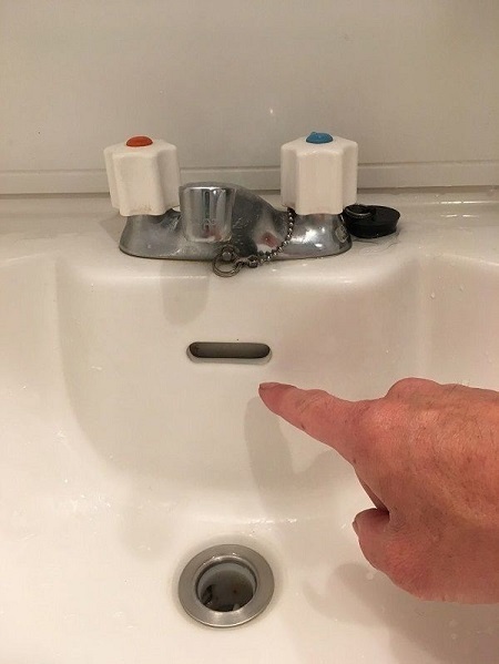 洗面台の排水つまりの治し方