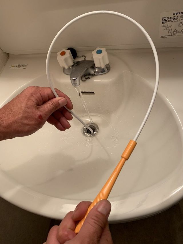洗面専用ワイヤーによる排水口掃除