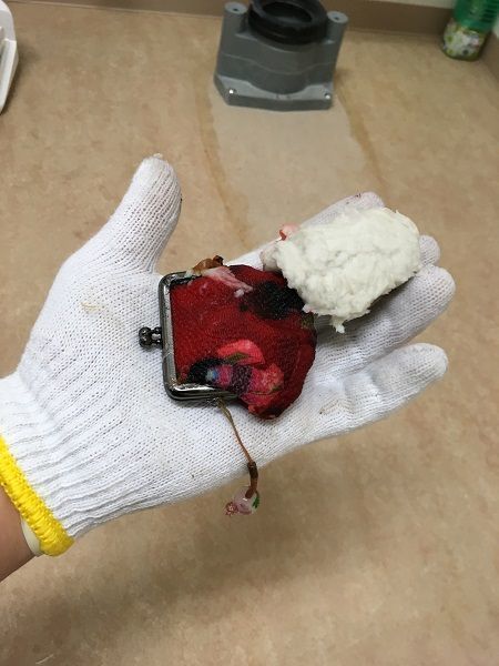 固形物が原因のトイレ詰まり