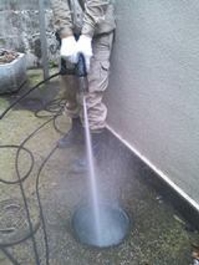 排水ます高圧洗浄作業